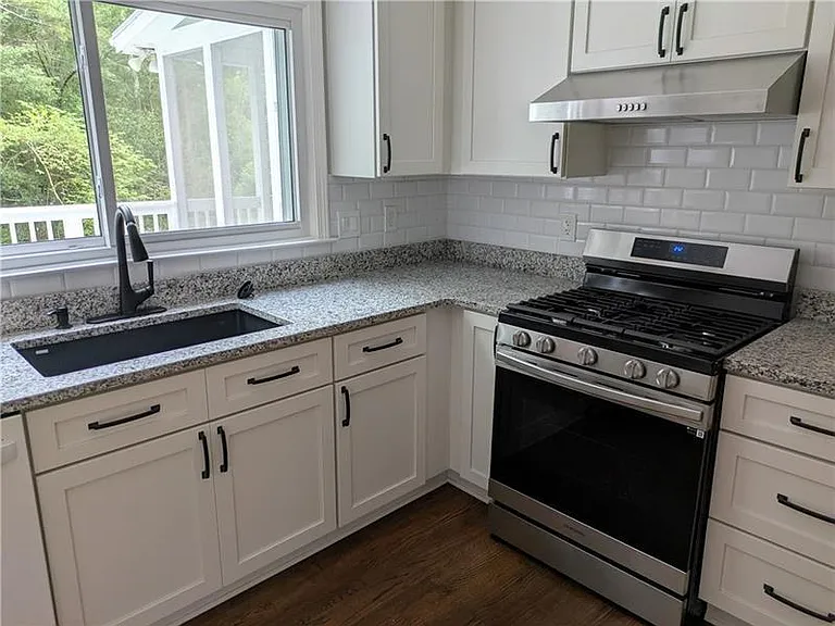 220 Indian Hills Ct — Photo 7