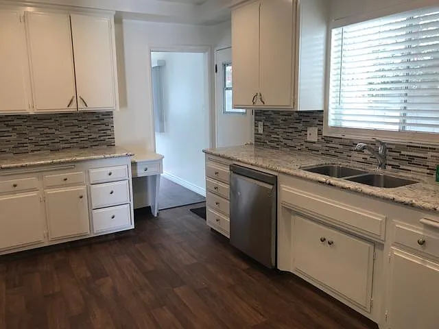 7515 McConnell Ave — Photo 4