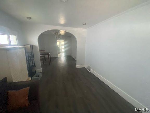 5th image of 6744 Schofield Pl