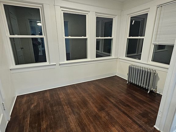 5th image of 127 Maple Street