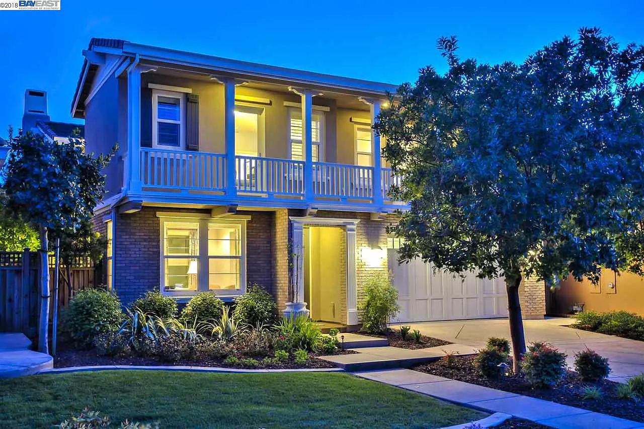 37 Carrick Dr photo 1