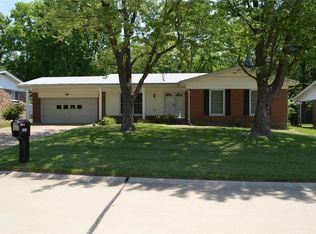 13870 Evan Aire Dr, Florissant, MO 63034