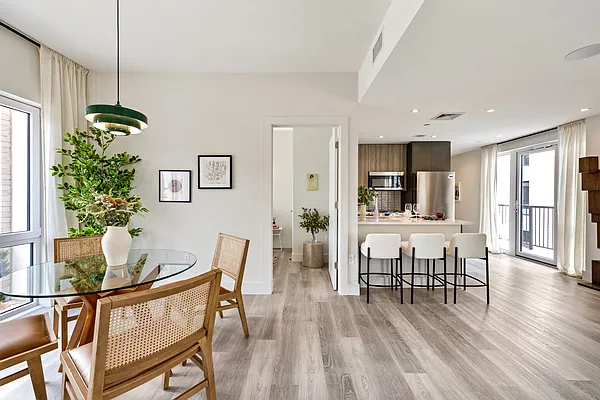 Rented by ERNY LLC | media 4