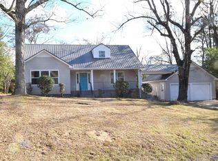 2605 Red Oak Rd, Gadsden, AL 35904