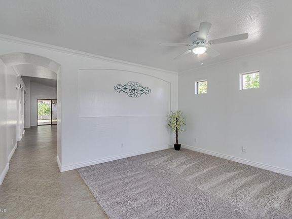 3rd image of 521 S Linda Cir