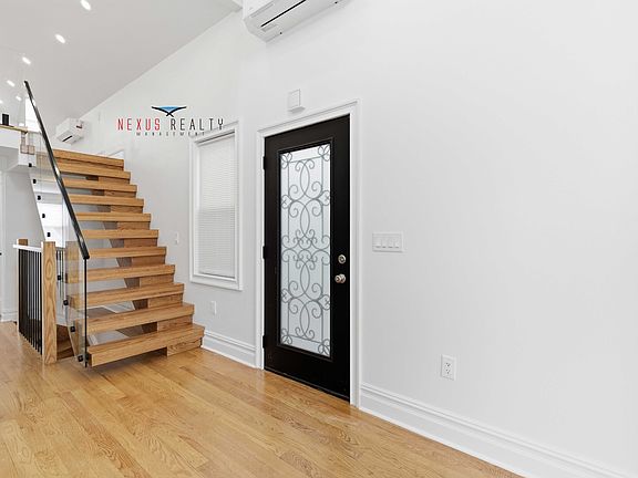 3rd image of 21-28 48th St #1