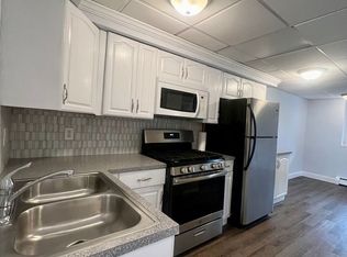 75 Chiswick Rd, Warwick, RI 02889