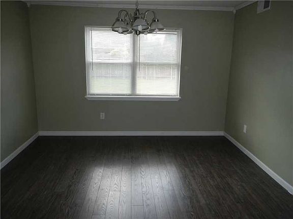4th image of 2436 Knightway Dr