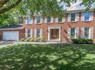 825 Woodscene Ct, Cincinnati, OH 45230
