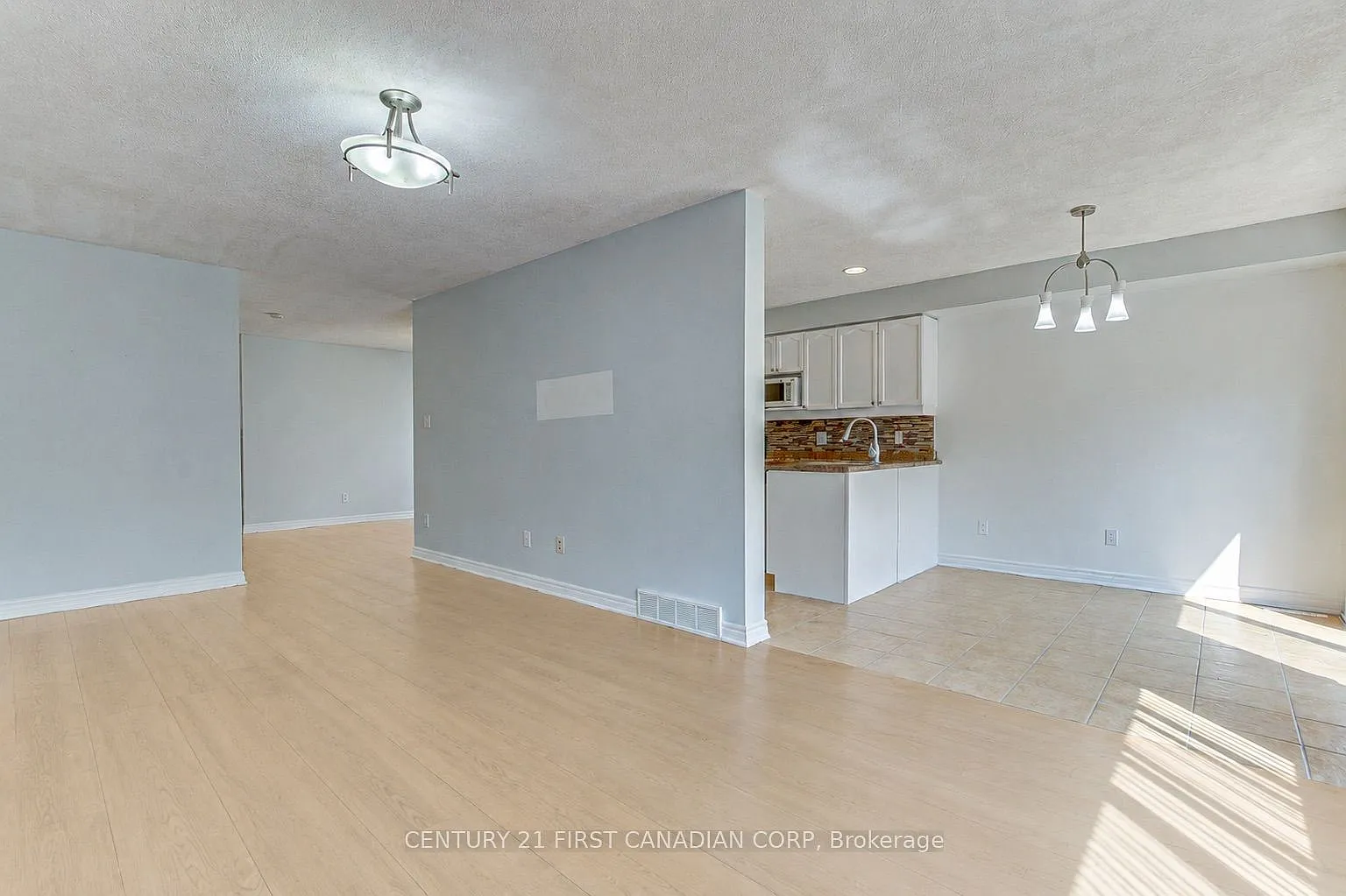 4 bed, $2,950 — Photo 4