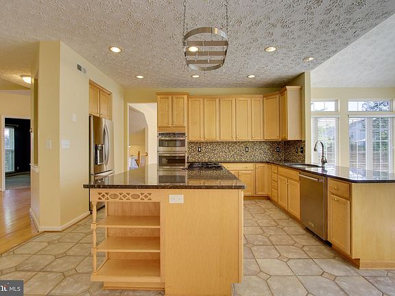 2nd image of 8211 Black Diamond Ct