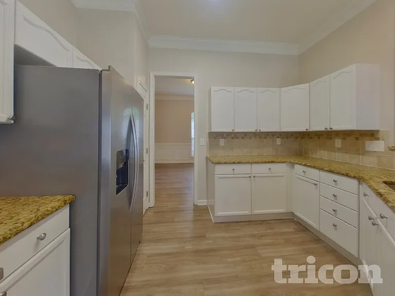 109 Gabriel Dr — Photo 6