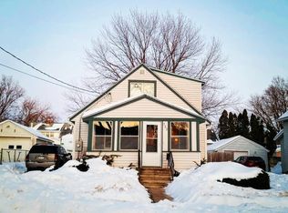 322 10th Ave NE, Rochester, MN 55906