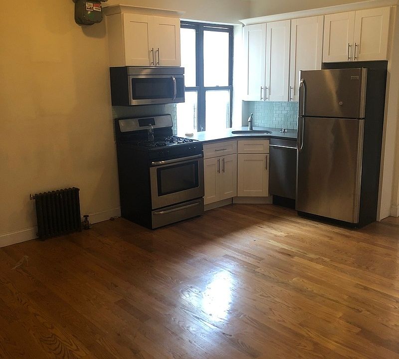 1st image of 80 Saint Nicholas Pl APT 4F