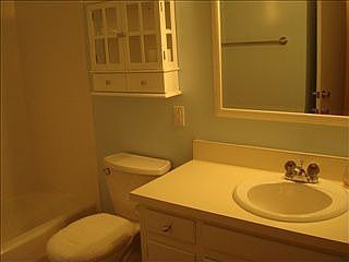 3rd image of 2815 N Elm Ave