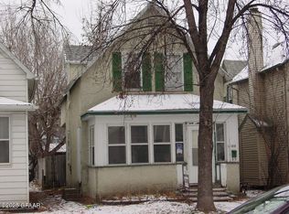 1010 University Ave, Grand Forks, ND 58203