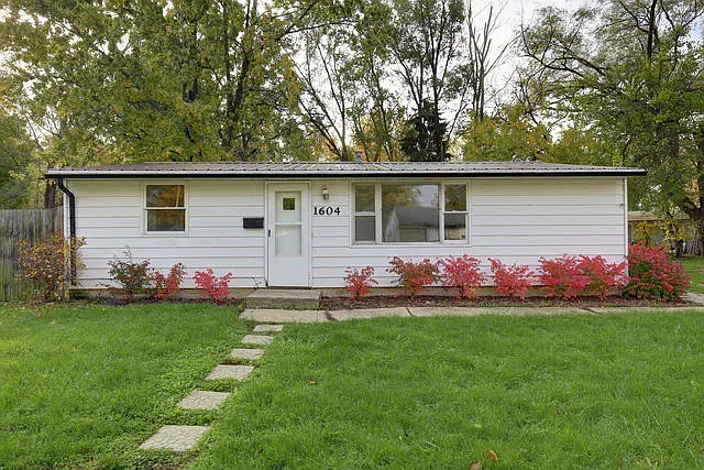 1604 Eater Dr photo 1