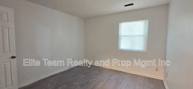 2 bed, 2.0 bath, 1050 sqft, $1,650 — Photo 3