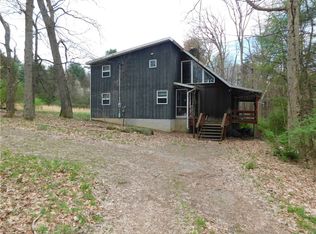 22 Schiff Ln, Farmington, PA 15437