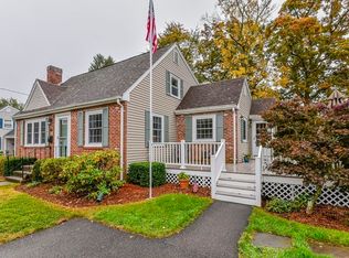 26 Cranmore Rd, Norwood, MA 02062