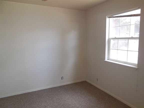 5th image of 322 Elm St