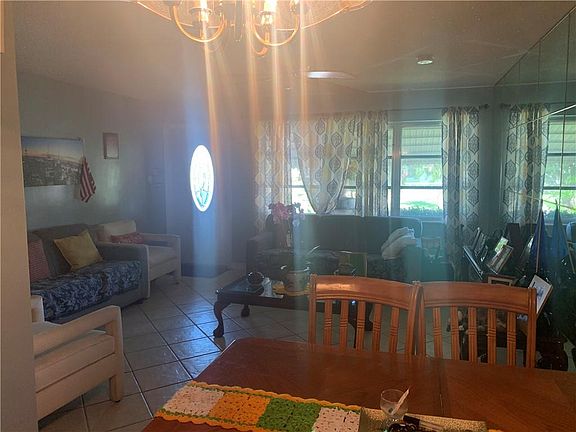 5th image of 4905 NW 44th Ave