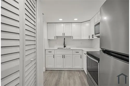 3704 Broadway Photo 1 3704 Broadway Photo 1