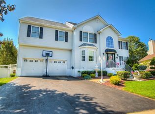 26 Hospitality Way, Englishtown, NJ 07726