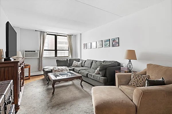 Sold by Compass | media 2