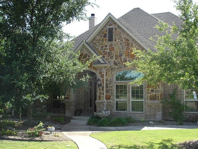 1st image of 327 Silver Canyon Dr