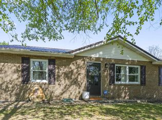 8026 Hall Rdg, Ashland, KY 41102