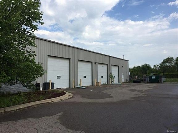 3rd image of 290 Industrial Park Dr