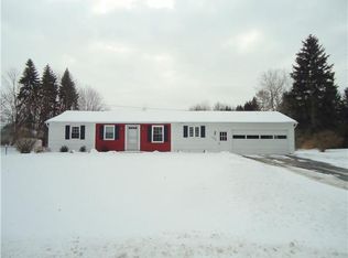 1125 Brooktree Ln, Webster, NY 14580