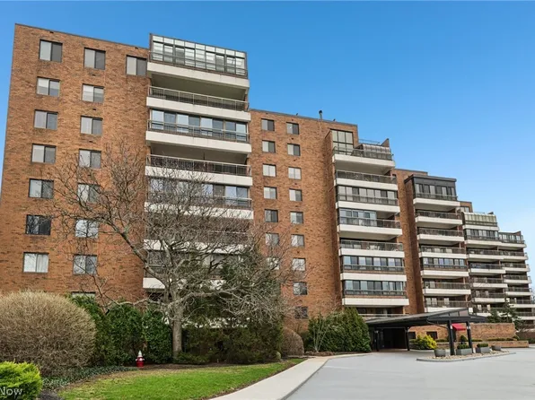 27500 Cedar Rd APT 804, Beachwood, OH 44122