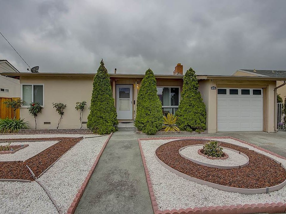 1st image of 22775 Teakwood St