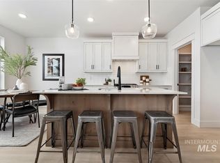 4653 W Riva Capri Ct, Meridian, ID 83646