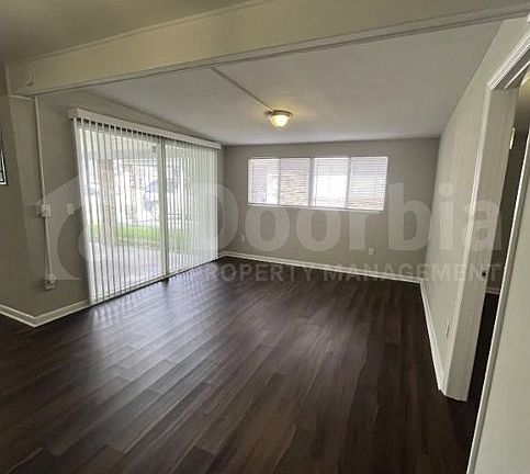 5th image of 6335 Kimberly Ln