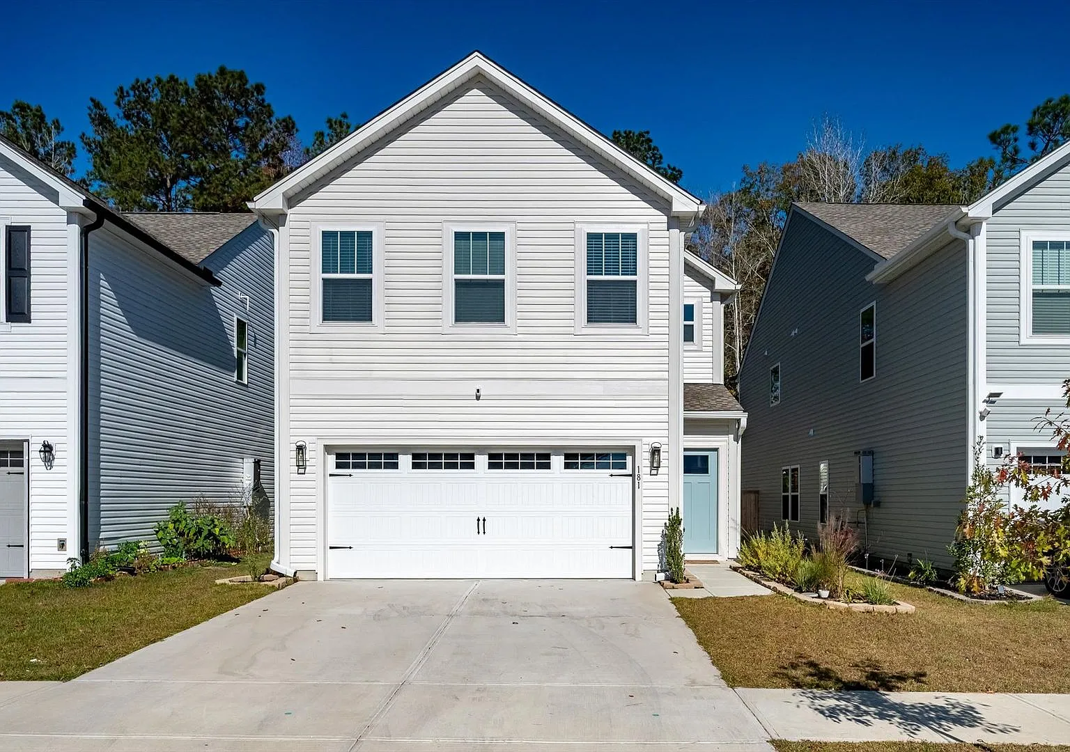Beautiful 4 Bedroom Home with Office in Nexton — Photo 3