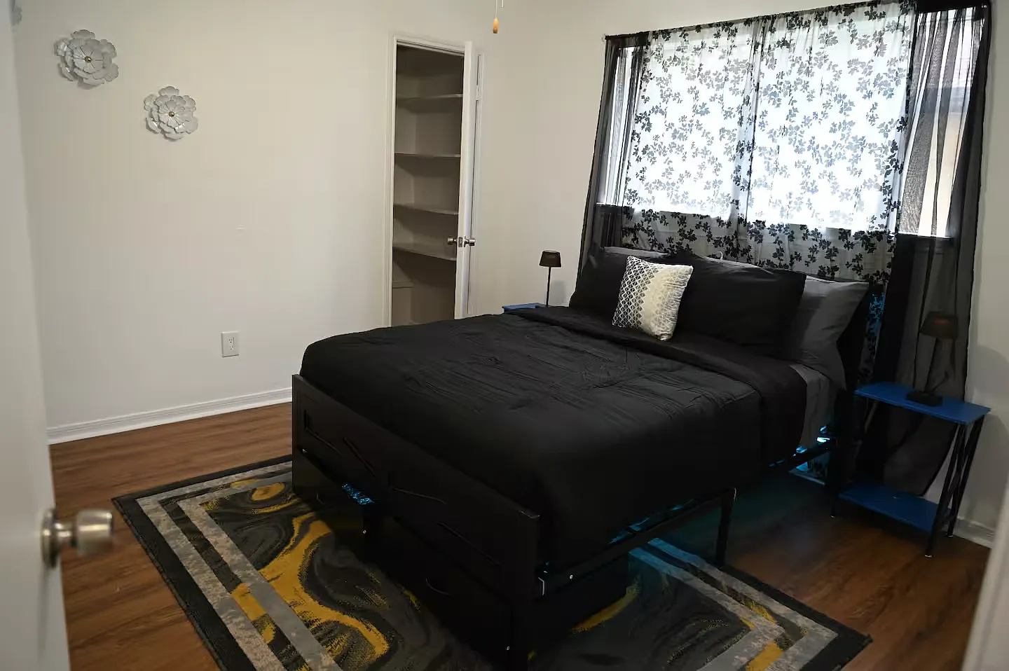 5 bed, 1798 sqft, $600 — Photo 2