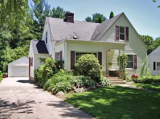 1118 Fletcher Ave, Kalamazoo, MI 49006