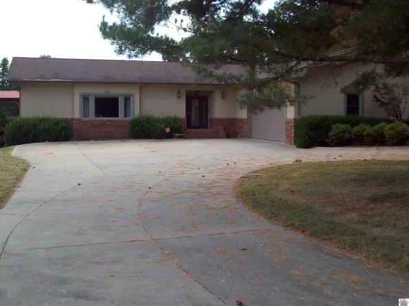 550 Pioneer Ln, Calvert City, KY 42029