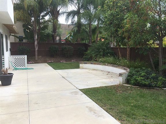 2nd image of 604 Yarrow Way