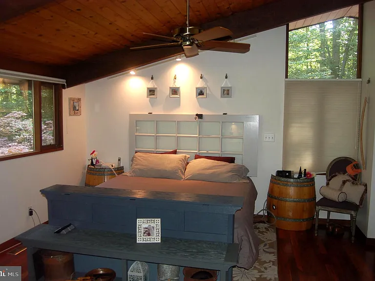 9728 Swift Creek Ct — Photo 34