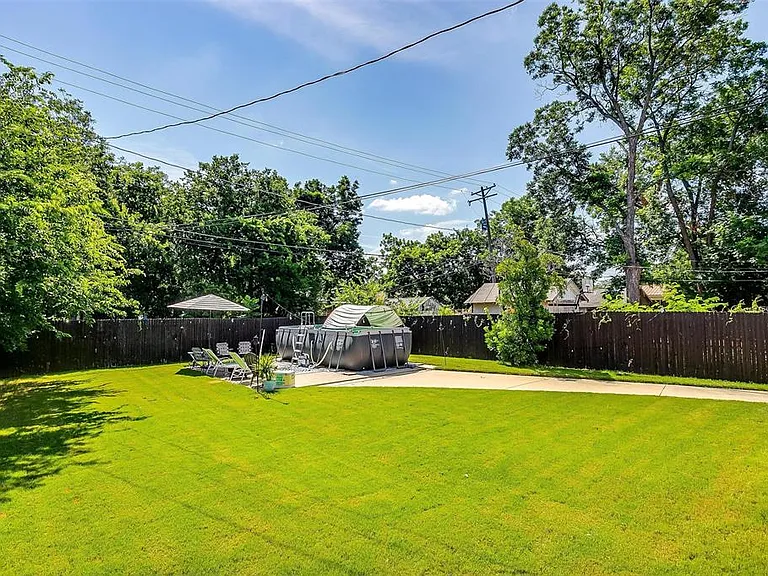 2905 S Jennings Ave — Photo 78