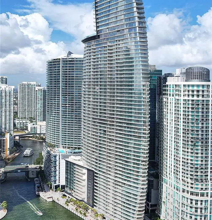 300 Biscayne Boulevard Way #2809