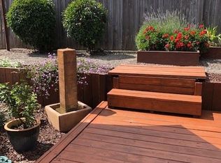 5069 Oak Park Way, Santa Rosa, CA 95409