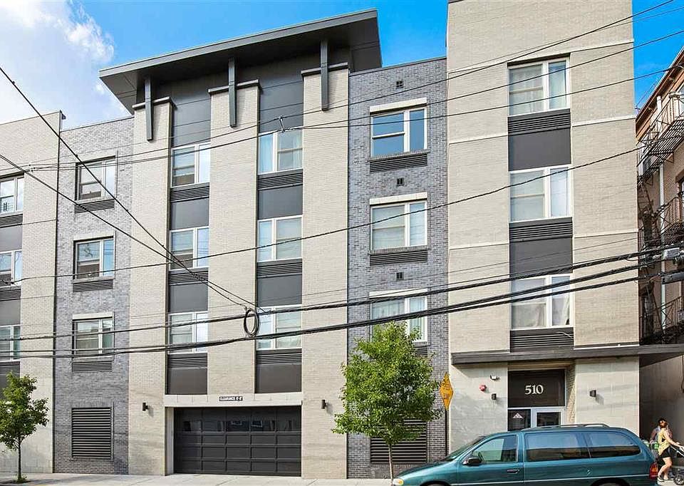 1st image of 510 45th St #204