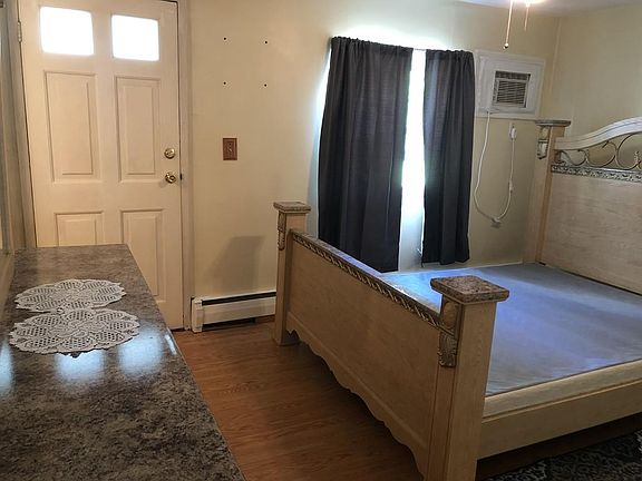 5th image of 100 Washington Park Dr APT 10