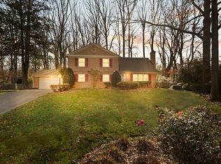 6543 Cedarwood Ct, Falls Church, VA 22041