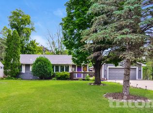 3692 Dennis Ln, White Bear Lake, MN 55110